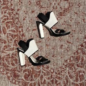 BCBG Max Azria ⚪️⚫️ Mirrored Heels ⚫️⚪️